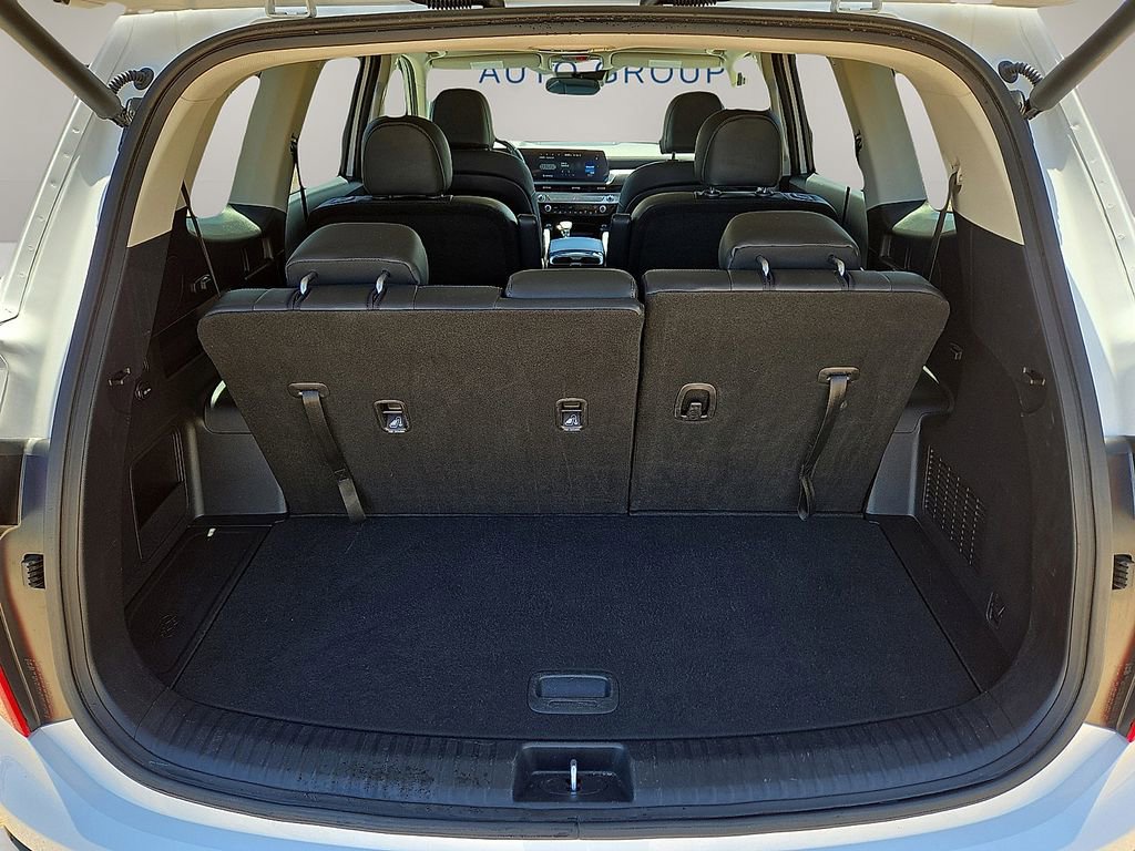 Used 2025 Kia Telluride S FWD image 12