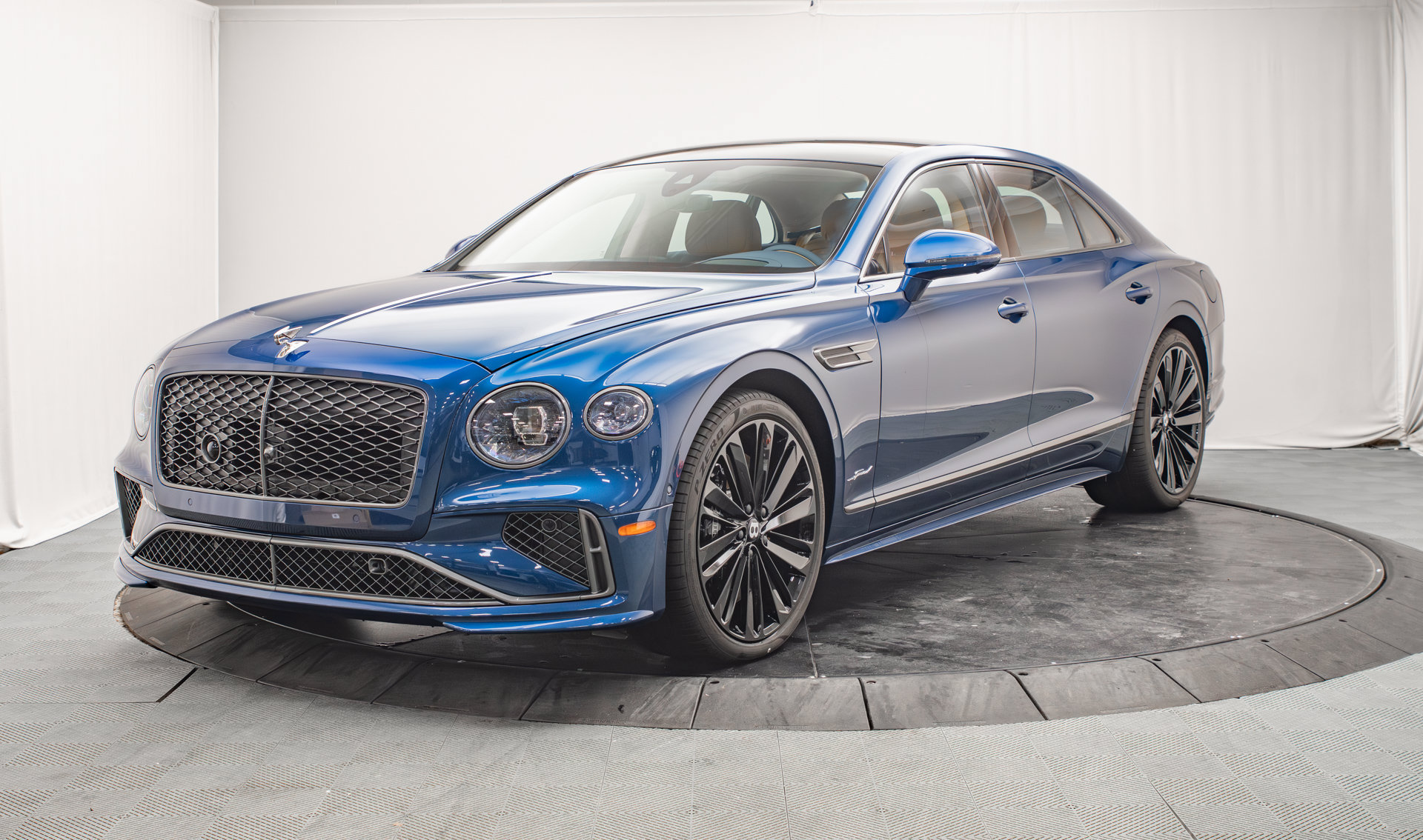 New 2026 Bentley Flying Spur Plug-In Hybrid AWD/4WD image 7