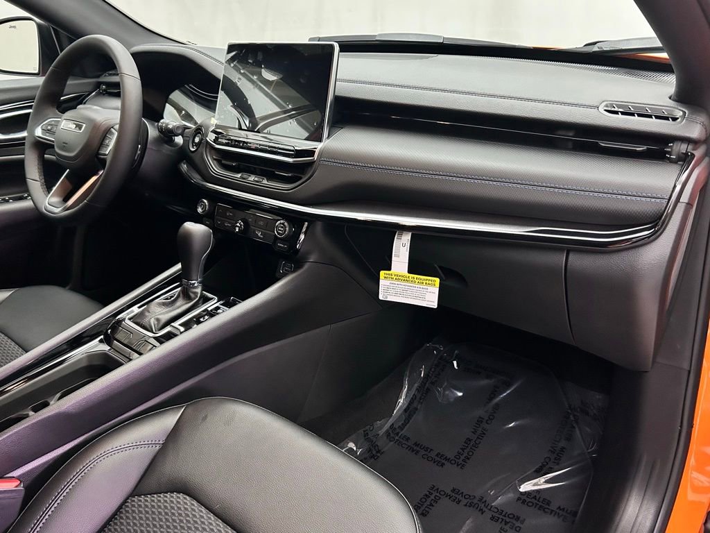 New 2026 Jeep Compass Latitude image 21