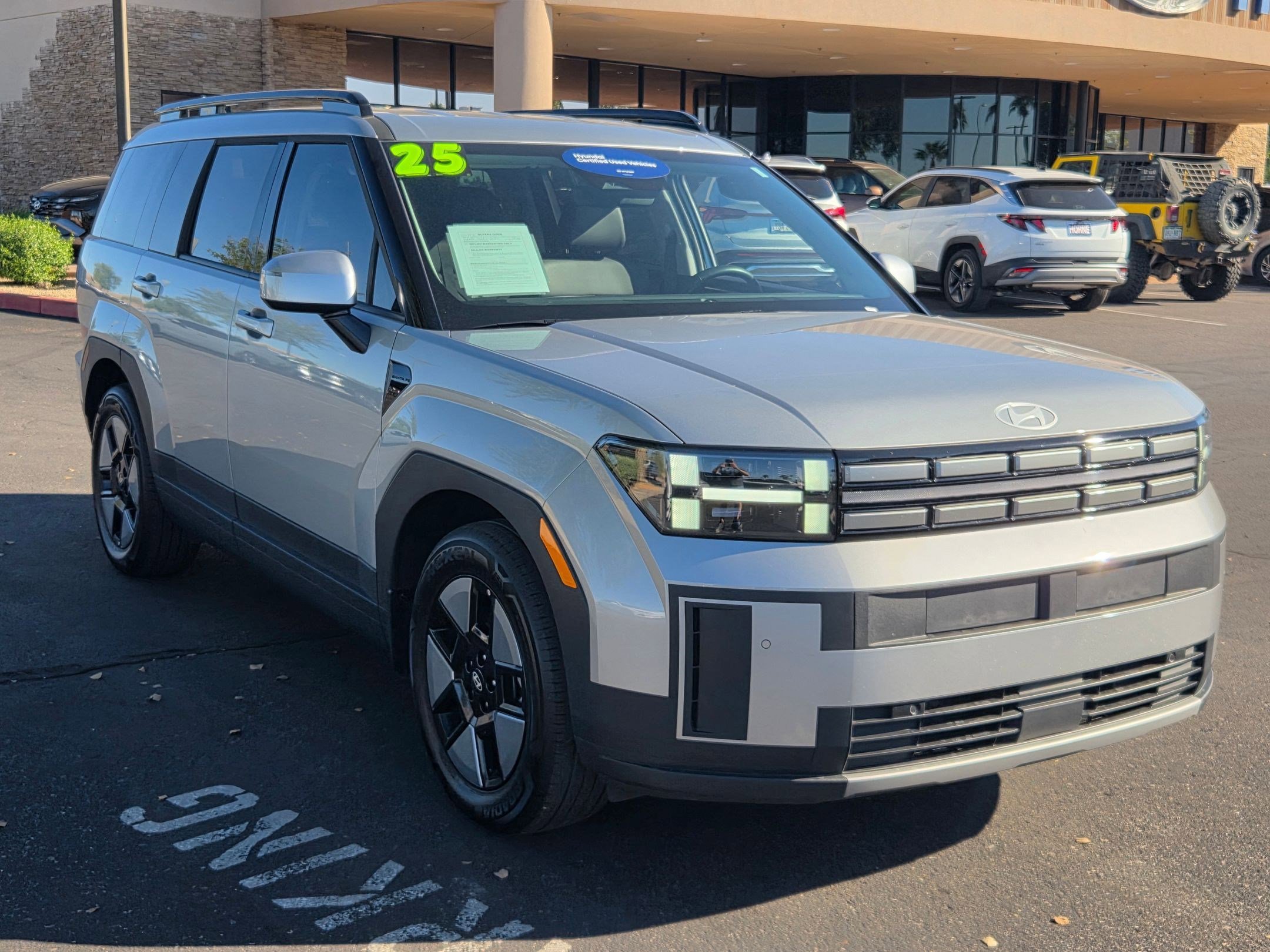 Used 2025 Hyundai Santa Fe SEL image 3