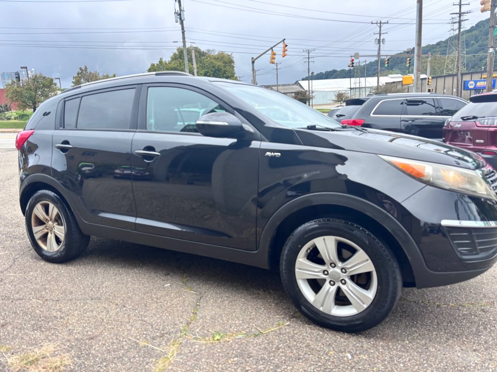 Used 2012 Kia Sportage LX w/ Convenience Pkg AWD/4WD image 2