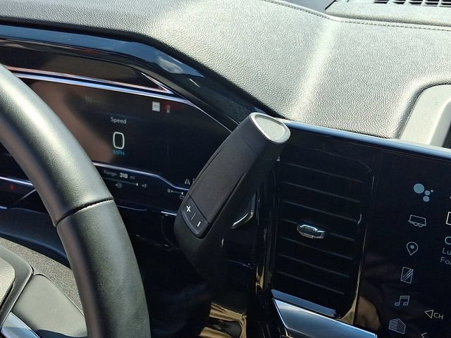 Used 2023 Chevrolet Silverado 1500 RST AWD/4WD image 12