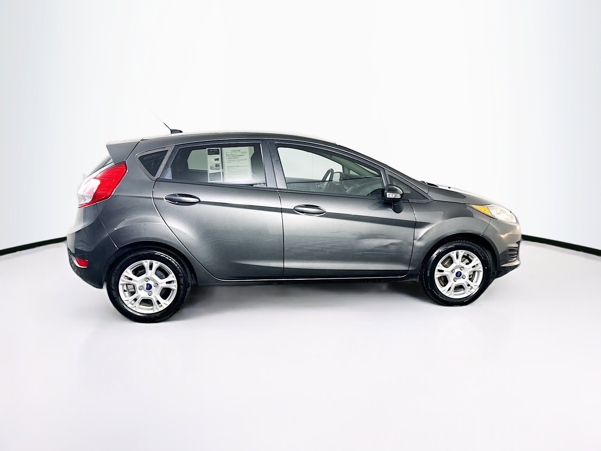 Used 2016 Ford Fiesta SE image 10