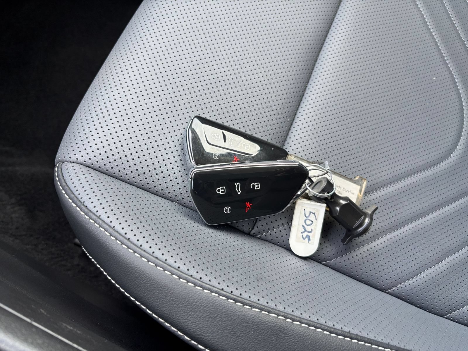 Used 2026 Volkswagen Tiguan SE AWD/4WD image 20