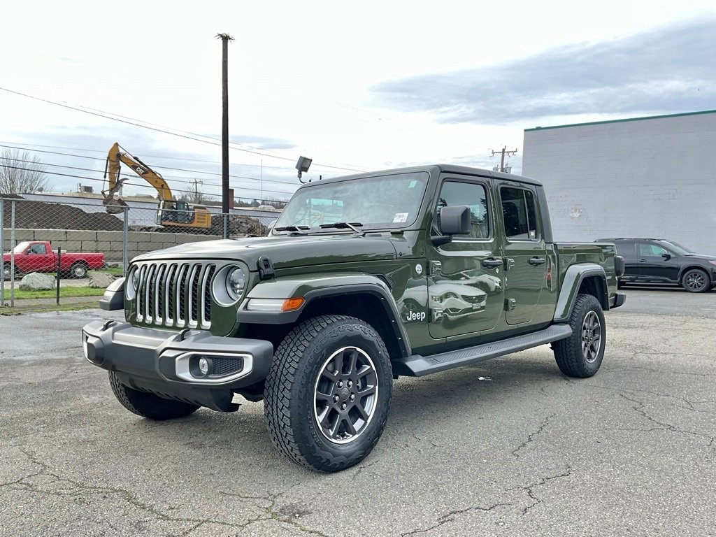 Used 2023 Jeep Gladiator Overland w/ Popular Equipment Package image 4