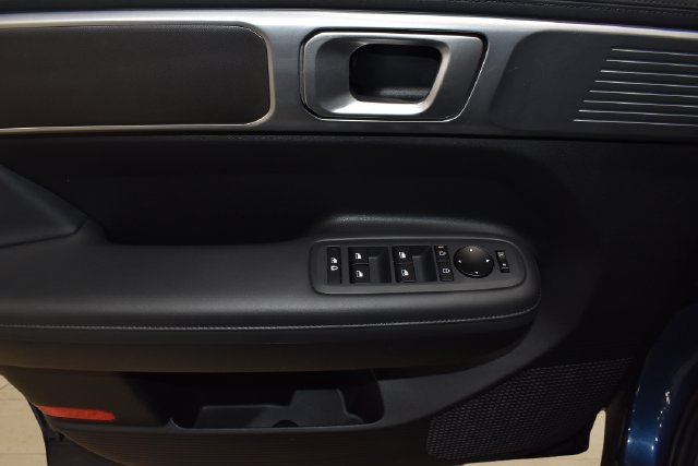 Used 2026 Hyundai Santa Fe SEL AWD/4WD image 23