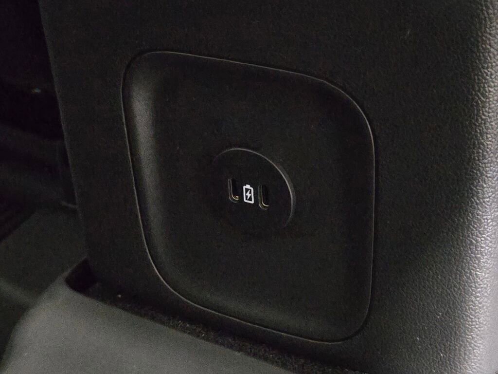 New 2025 Ford Escape SE w/ Class II Trailer Tow Package image 12