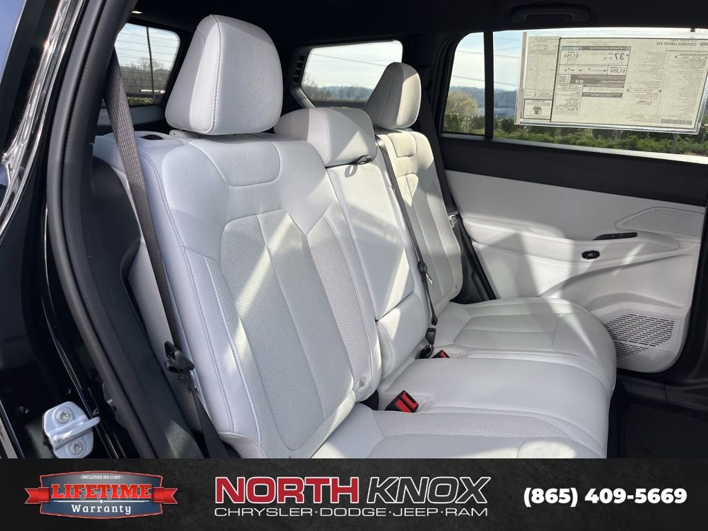 New 2026 Jeep Cherokee Laredo image 21