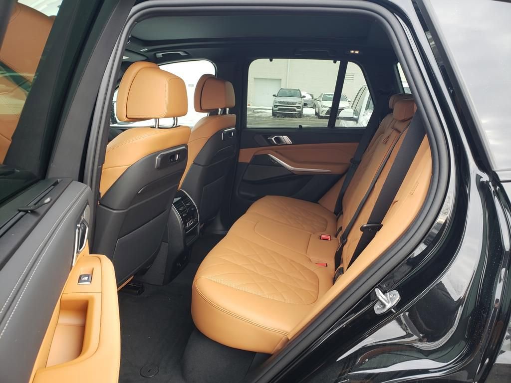 New 2026 BMW X5 M60i AWD/4WD image 7