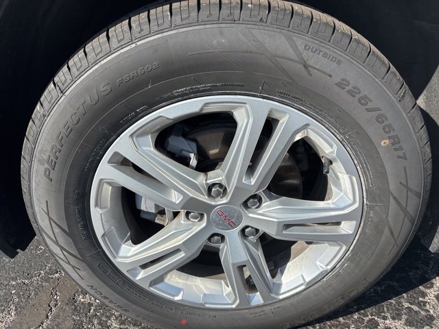 Used 2024 GMC Terrain SLE image 29