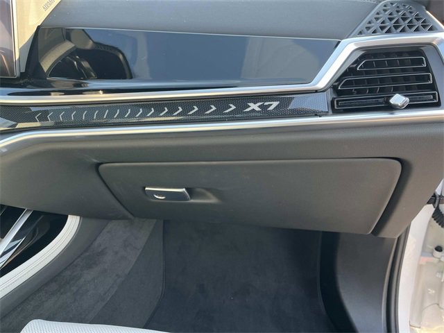 Used 2024 BMW X7 xDrive40i w/ Executive Package image 33