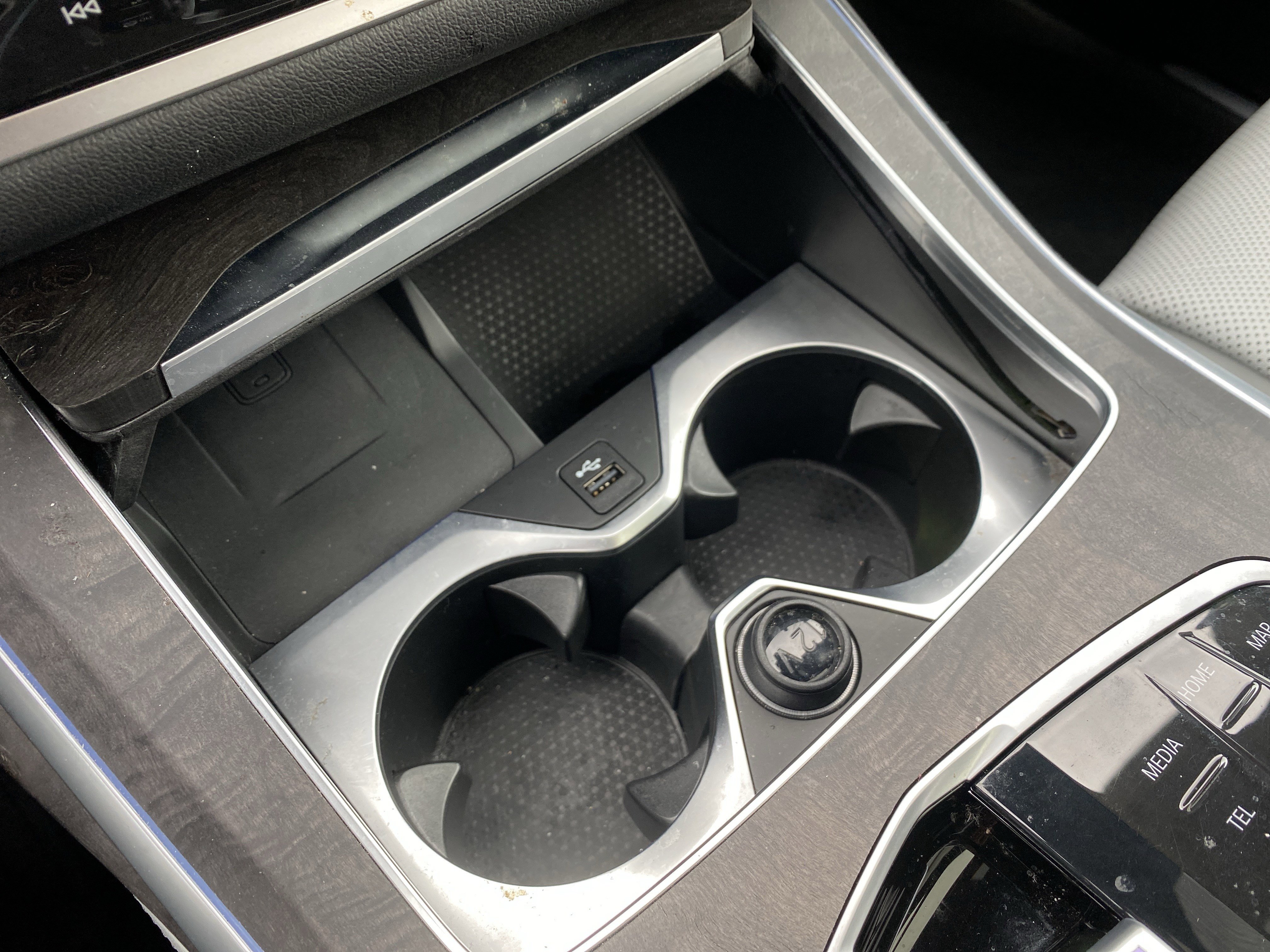 Used 2024 BMW X7 xDrive40i w/ Premium Package image 43