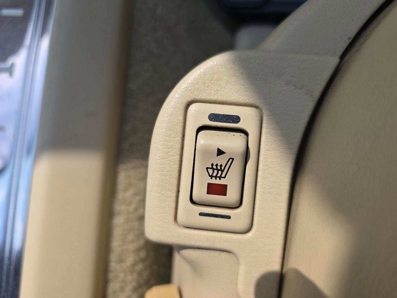 Used 1997 INFINITI J30 RWD image 25