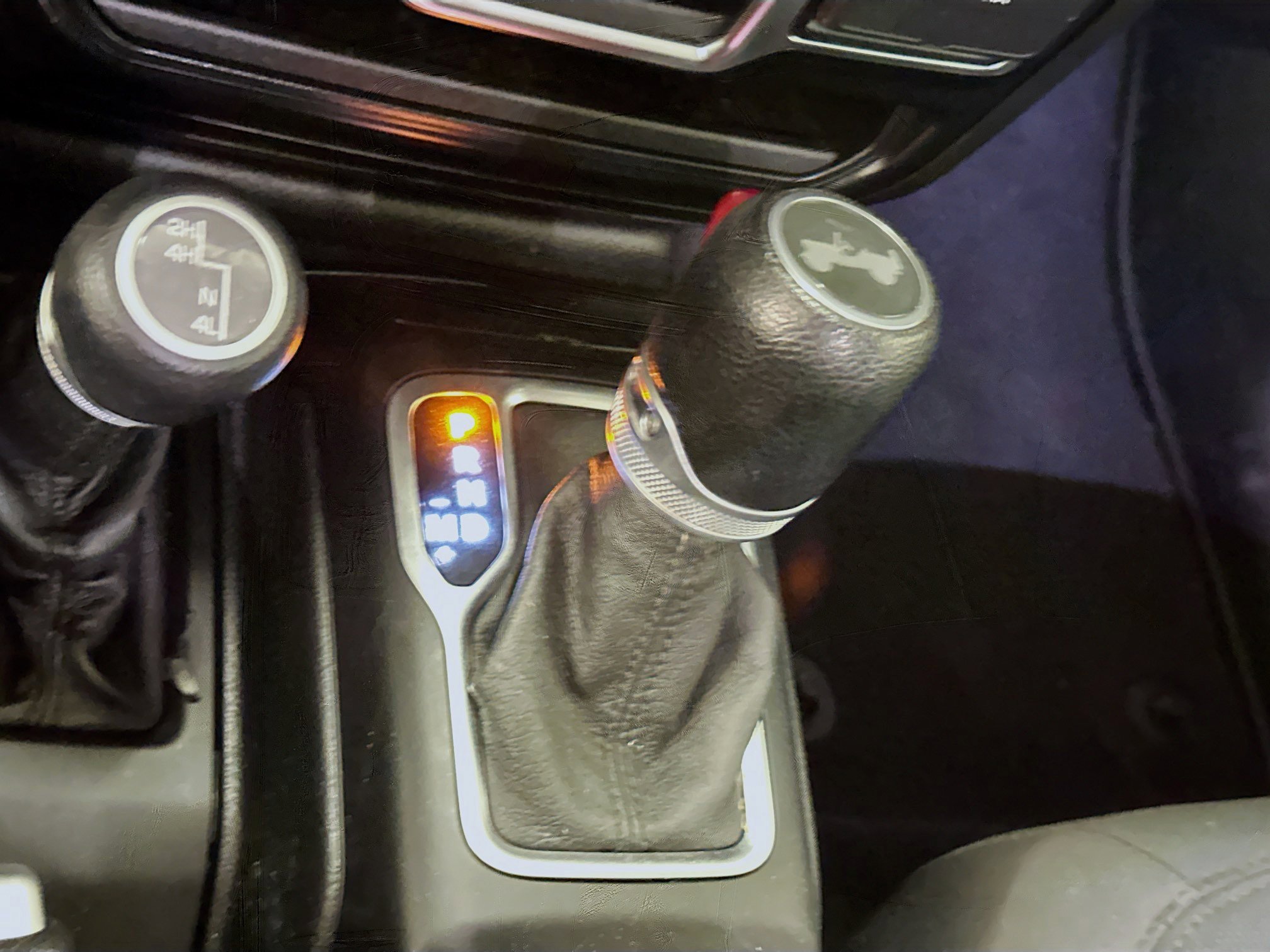 Used 2021 Jeep Wrangler Sport image 25