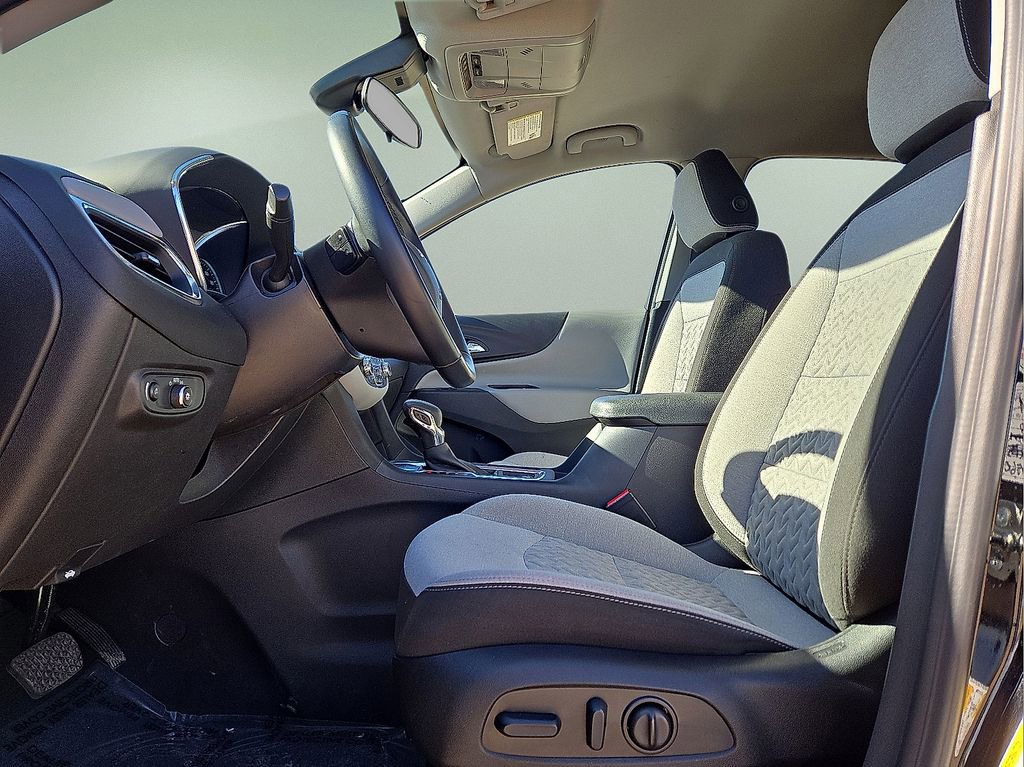 Used 2024 Chevrolet Equinox LT image 25