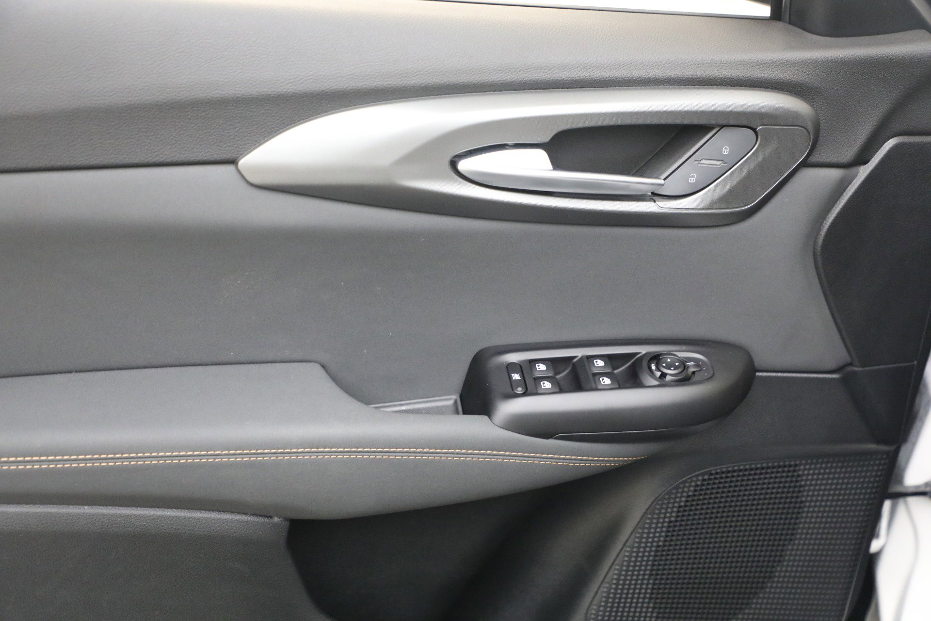 Used 2025 Alfa Romeo Tonale image 25