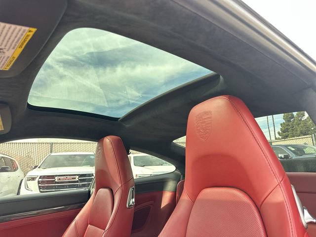 Used 2014 Porsche 911 Turbo S image 18