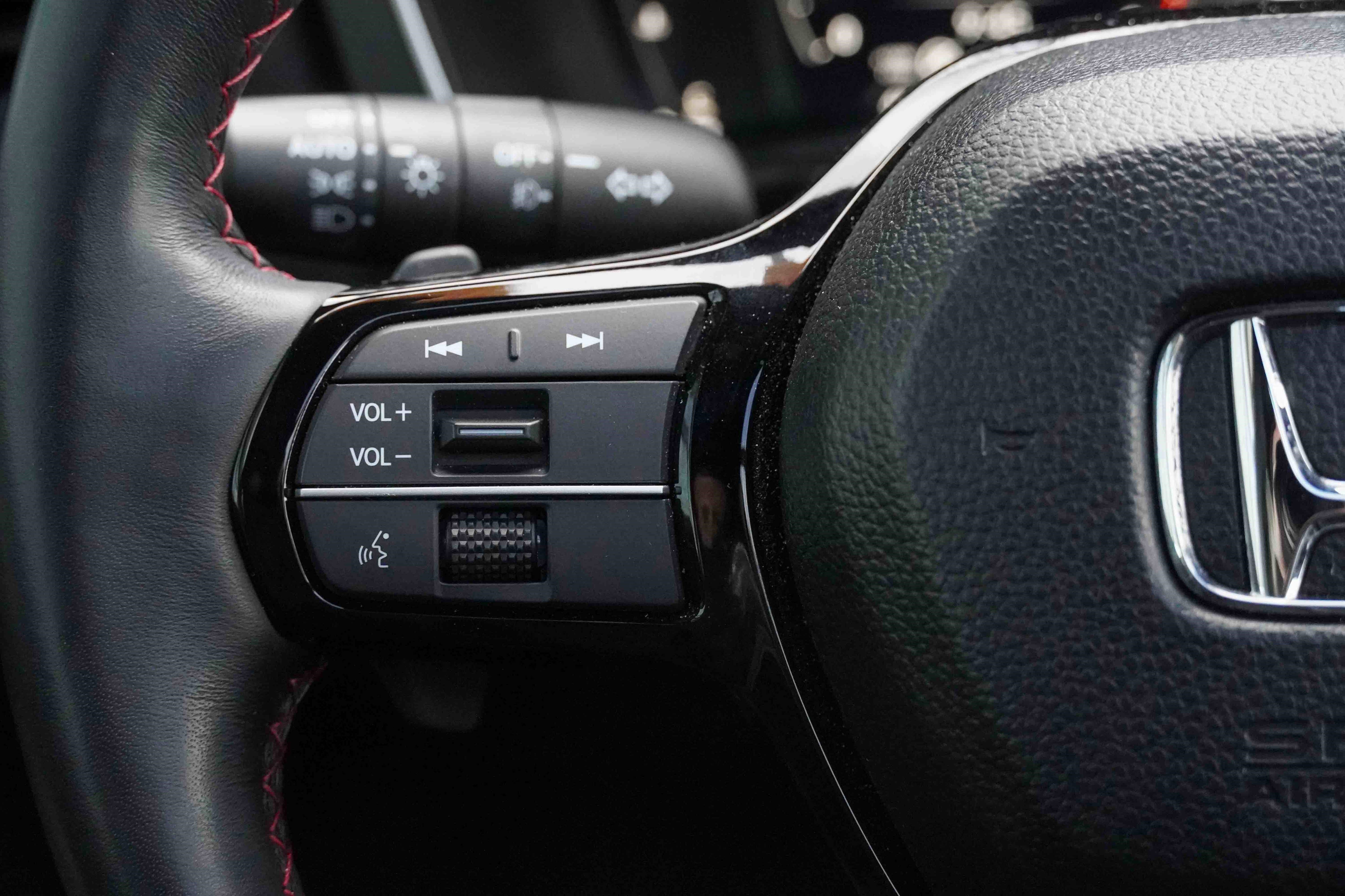 Used 2025 Honda Pilot Black Edition image 21