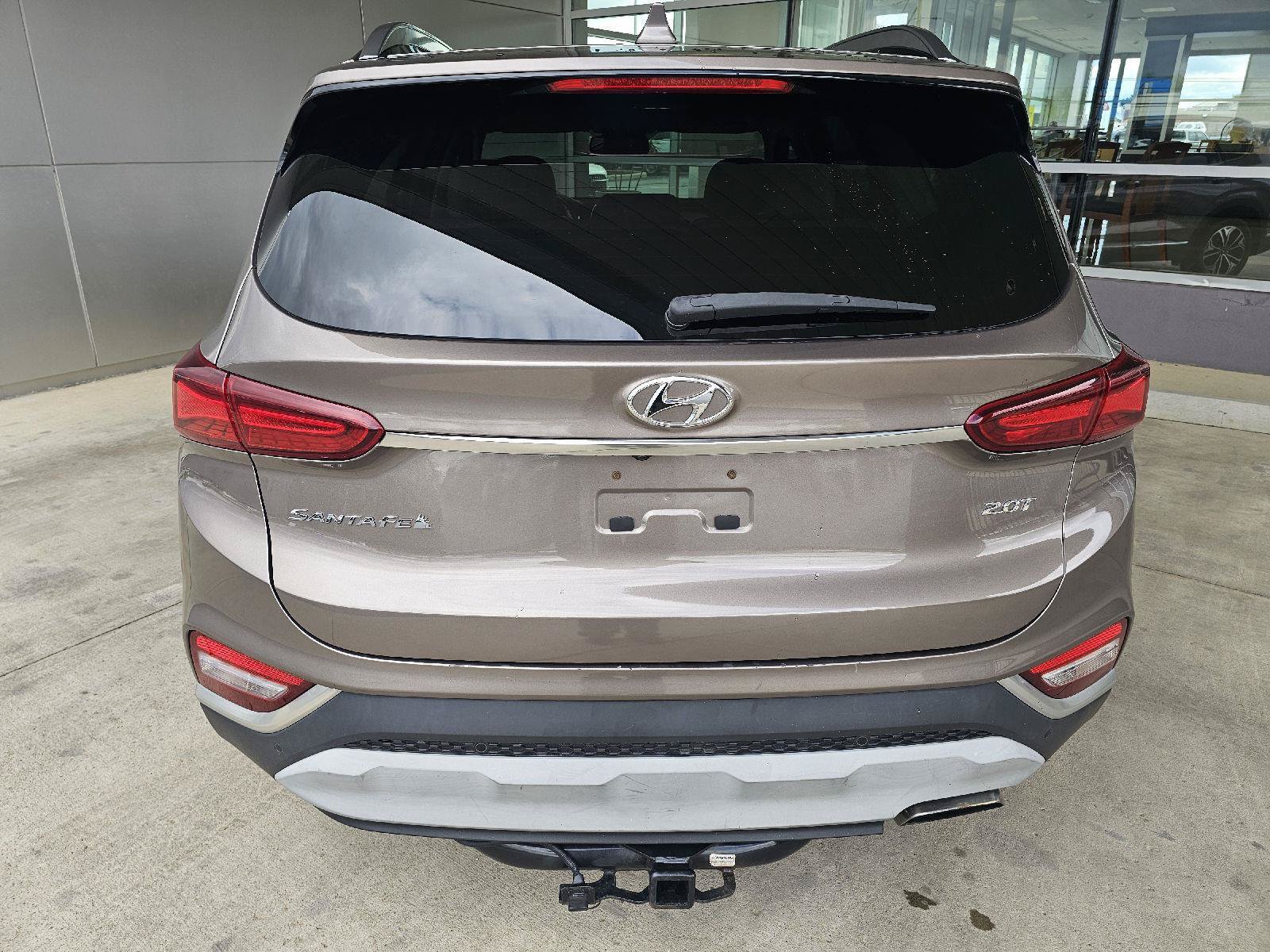 Used 2019 Hyundai Santa Fe Limited FWD image 4