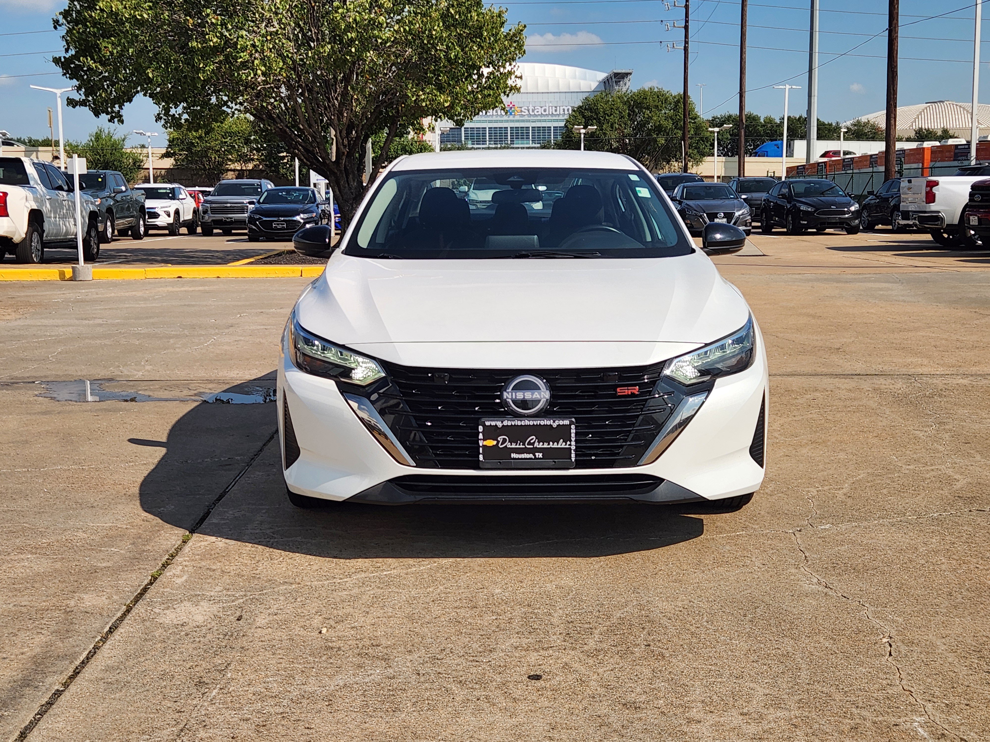 Used 2025 Nissan Sentra SR FWD image 3