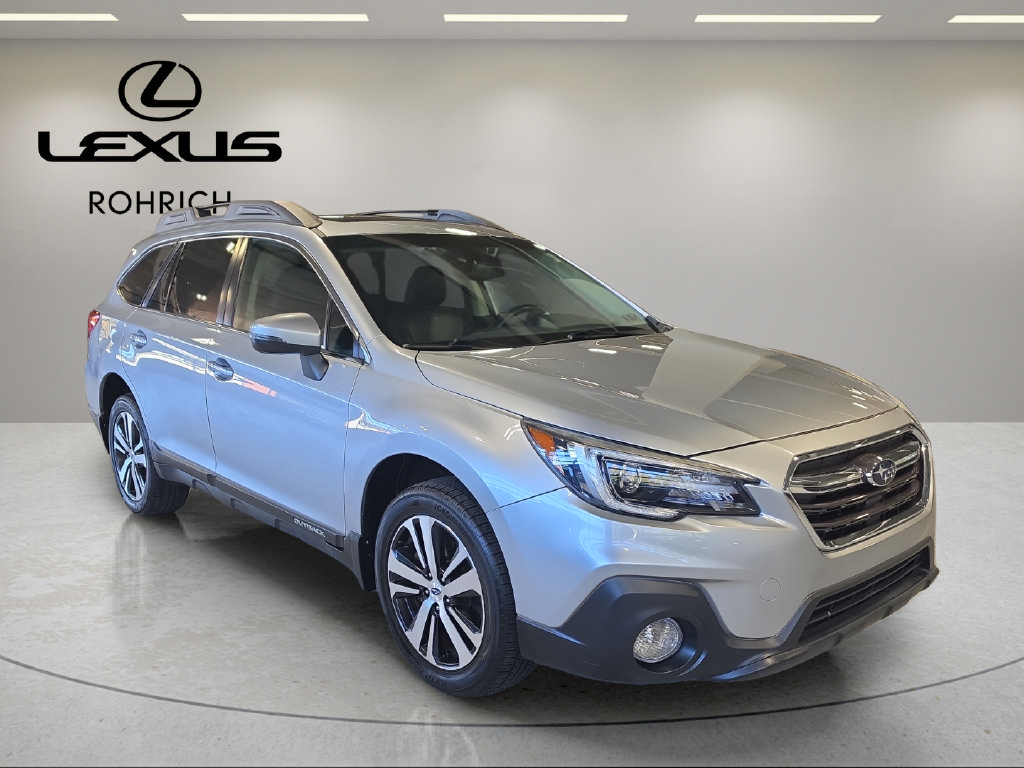 Used 2018 Subaru Outback 3.6R Limited AWD/4WD image 4