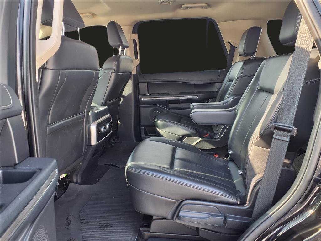 Used 2022 Ford Expedition XLT image 24