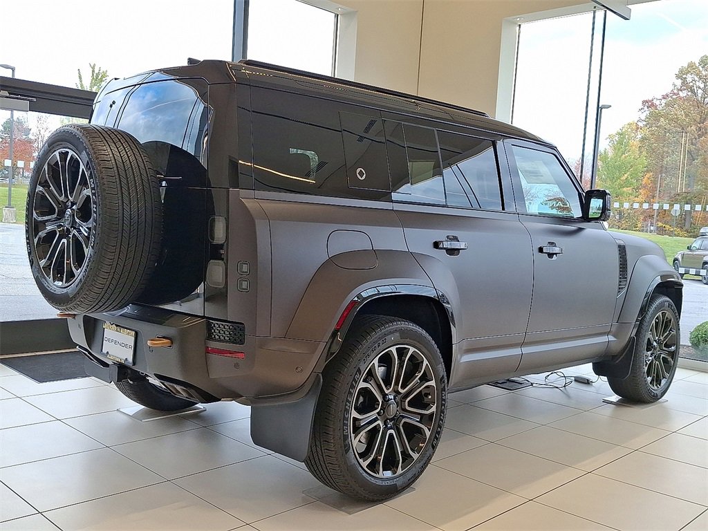 New 2026 Land Rover Defender 110 image 3