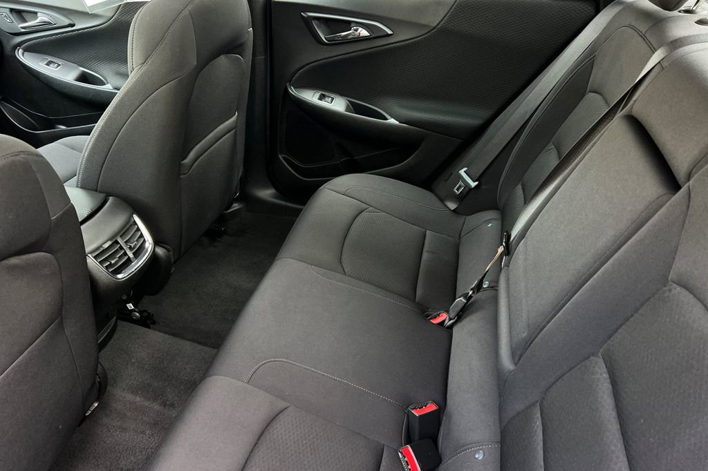 Used 2023 Chevrolet Malibu LT FWD image 12