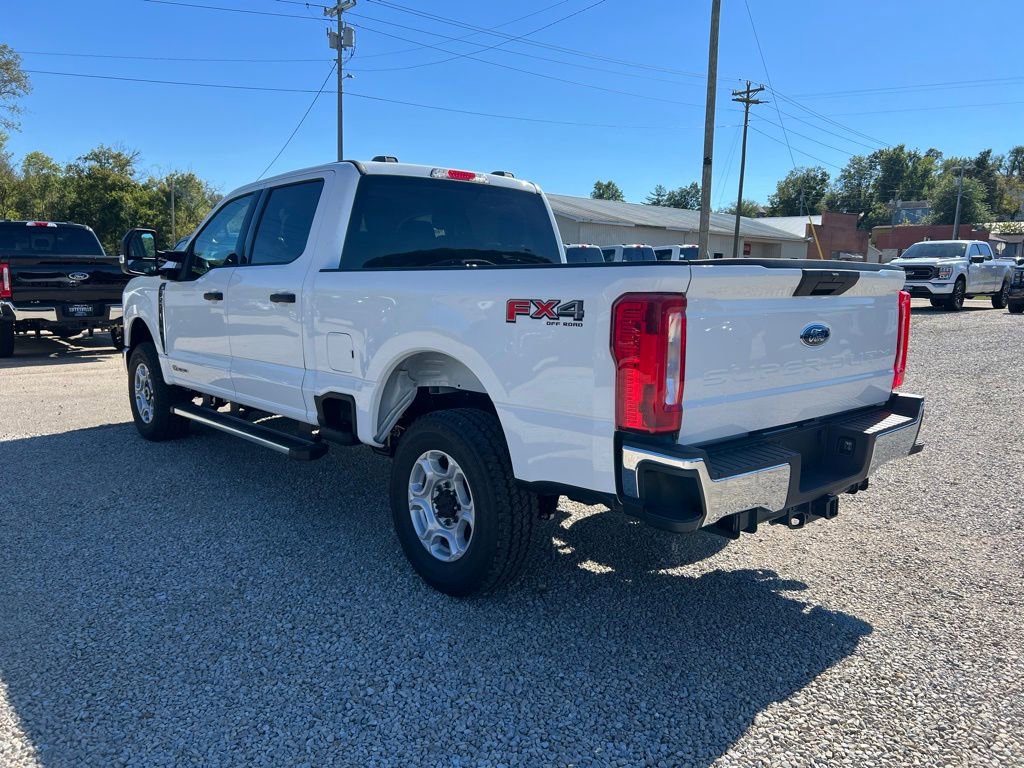 New 2026 Ford F250 XLT w/ FX4 Off-Road Package image 6