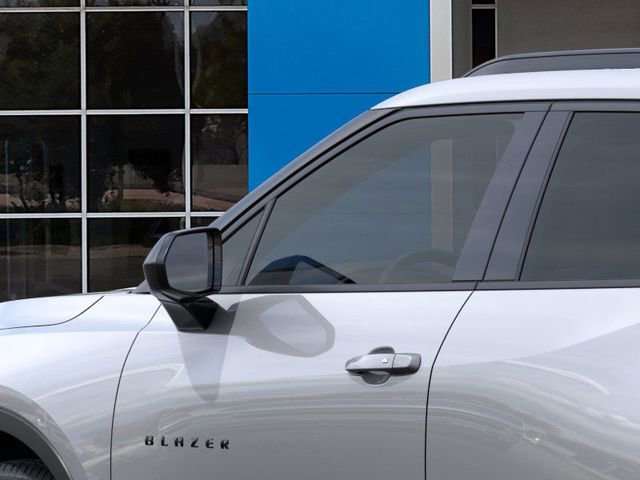New 2025 Chevrolet Blazer LT w/ Midnight/Sport Edition image 12