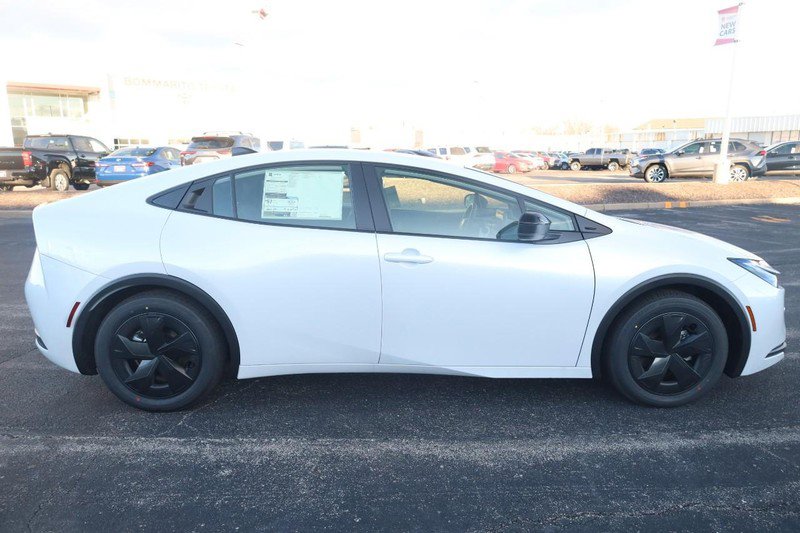 New 2026 Toyota Prius LE image 5