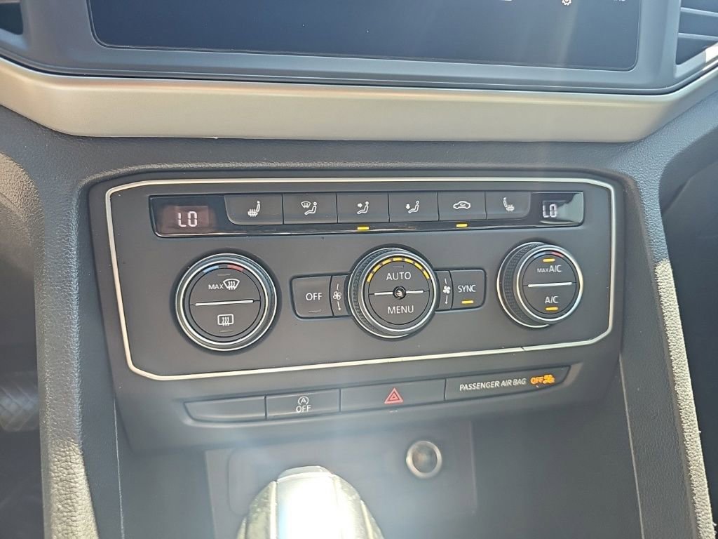 Used 2021 Volkswagen Atlas Cross Sport SE w/ Panoramic Sunroof Package FWD image 20