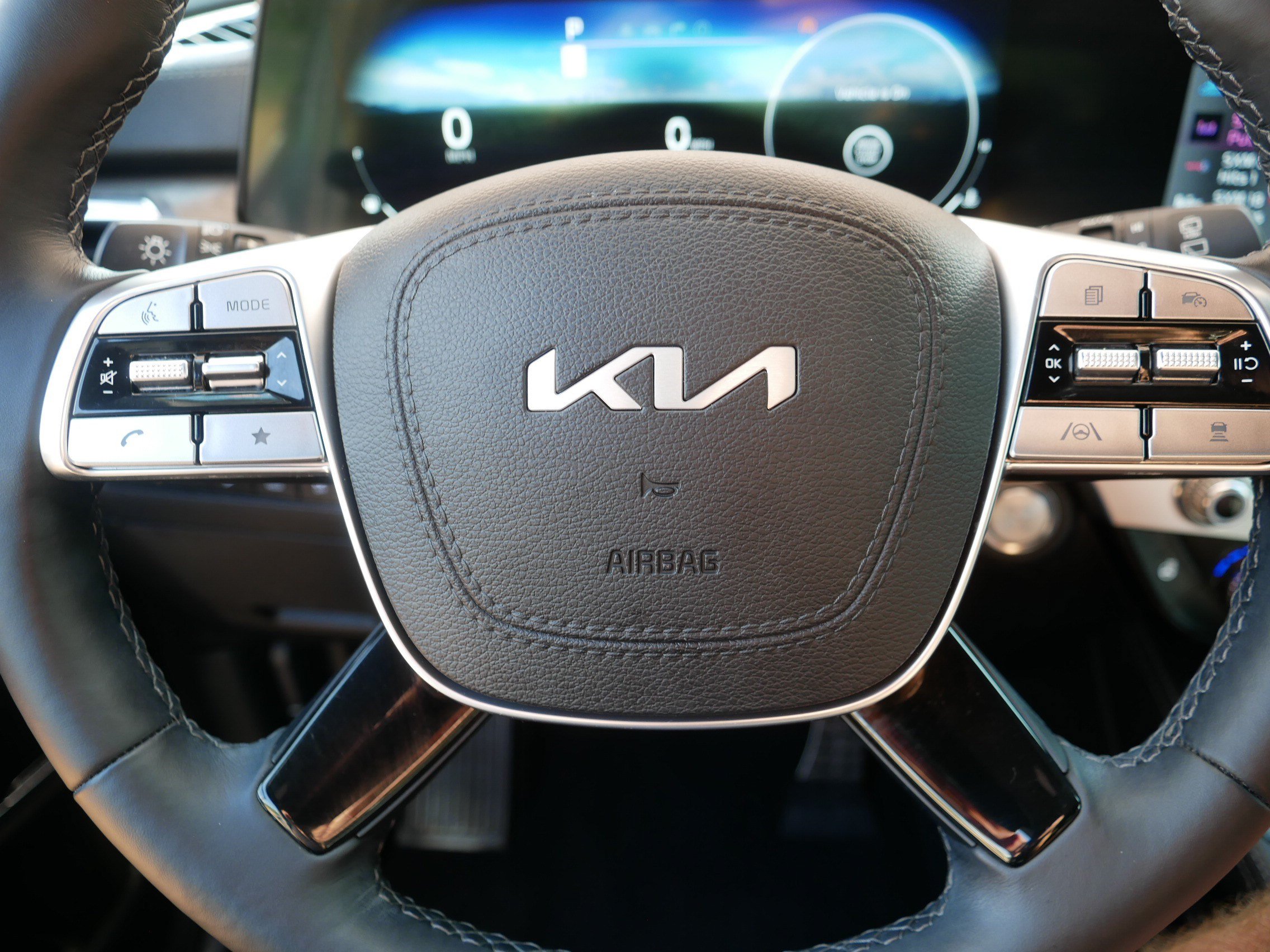 Certified 2024 Kia Telluride SX Prestige X-Line AWD/4WD image 25