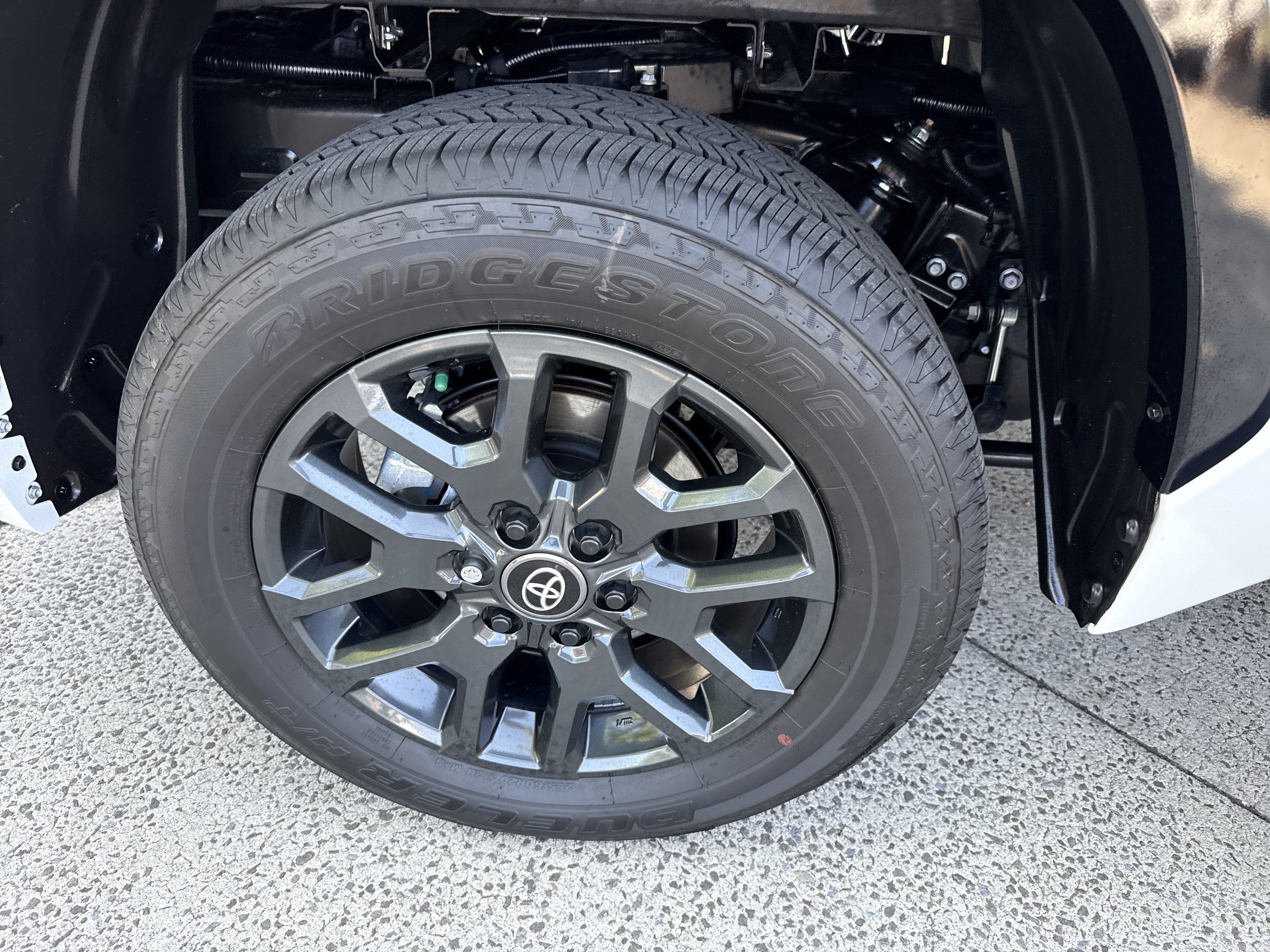 Used 2026 Toyota Tundra Platinum AWD/4WD image 17