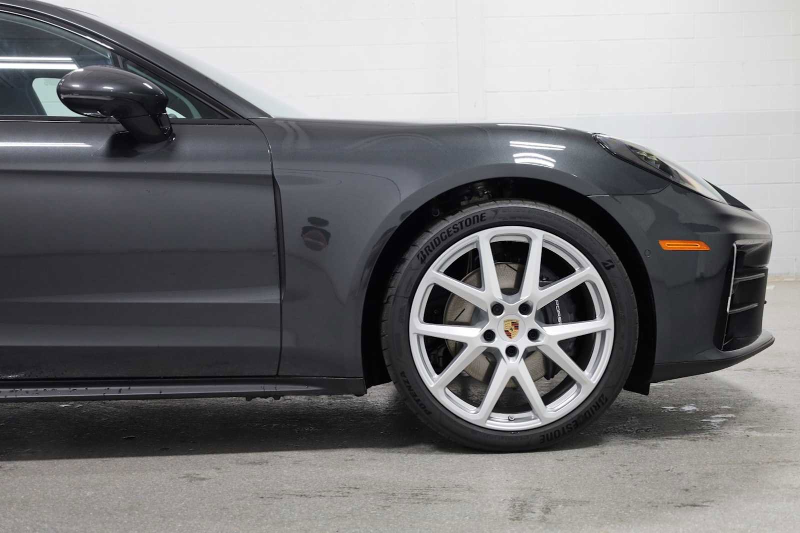 New 2025 Porsche Panamera 4 image 11