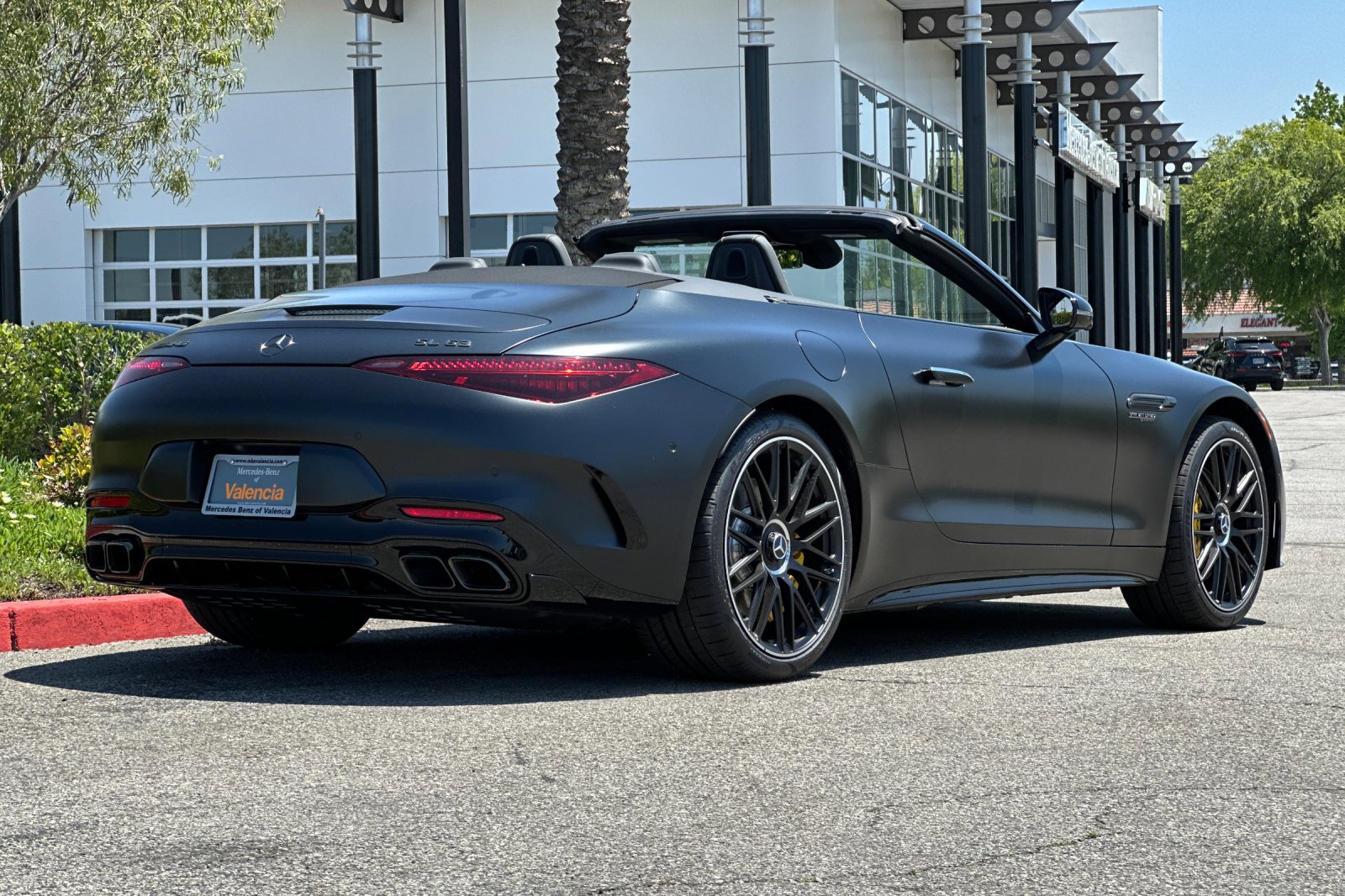 New 2025 Mercedes-Benz SL 63 AMG 4MATIC image 6