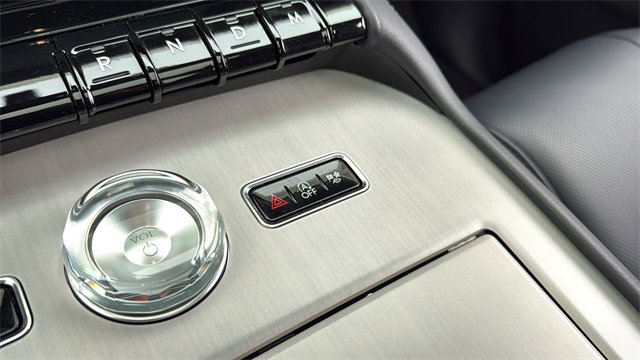 New 2025 Lincoln Navigator L Reserve w/ Jet Appearance Package image 28