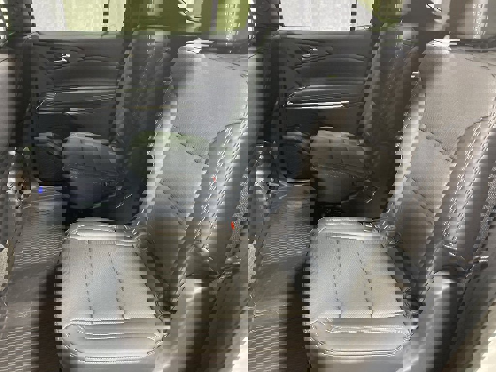 New 2026 Chevrolet Traverse LT w/ Sun and Wheel Package image 18