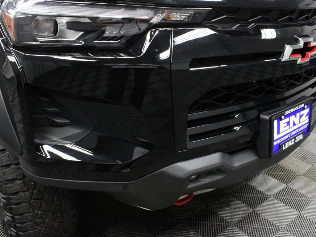 Used 2026 Chevrolet Colorado ZR2 w/ Technology Package AWD/4WD image 56