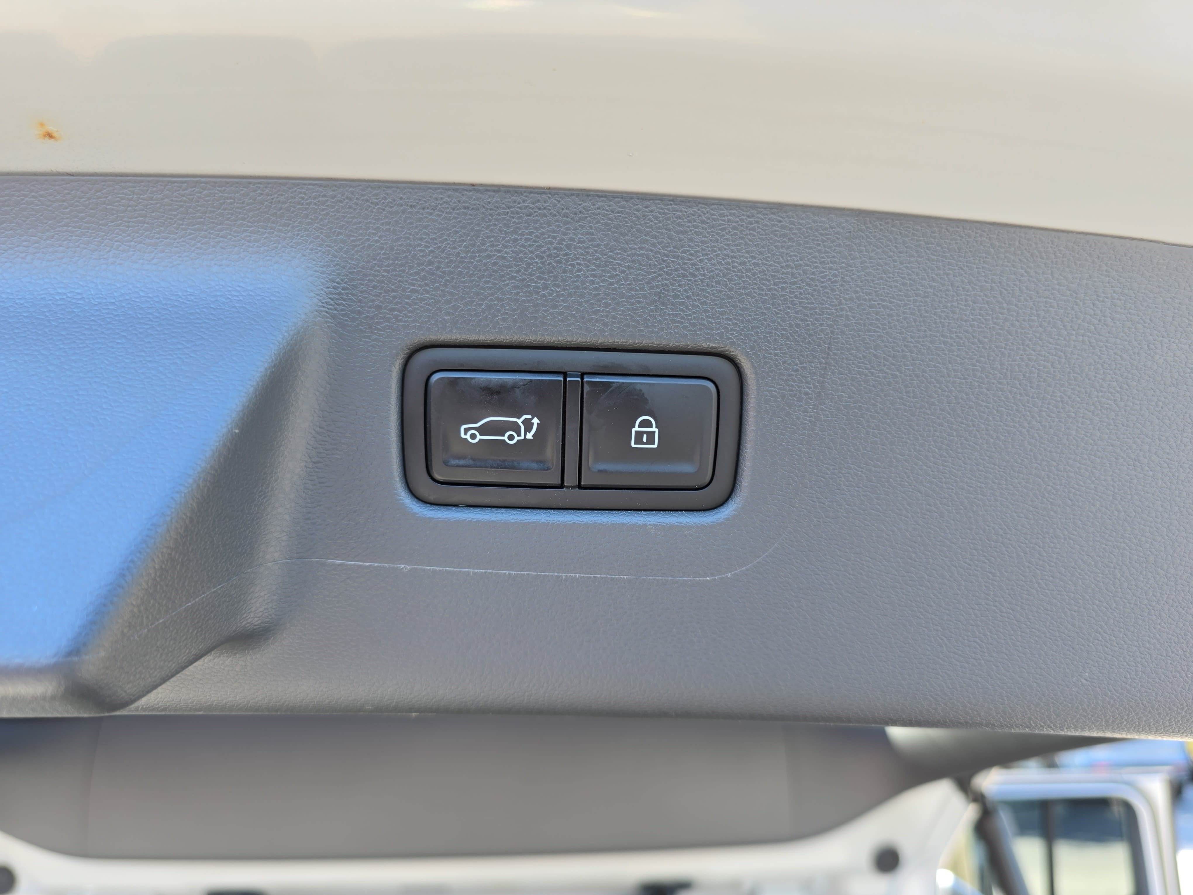 Used 2024 Hyundai Santa Fe SEL FWD image 14