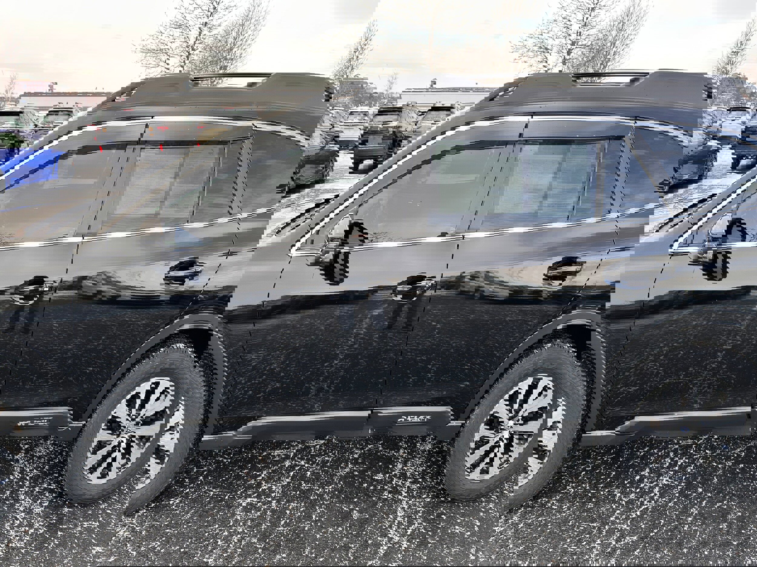 Used 2022 Subaru Outback Premium image 6