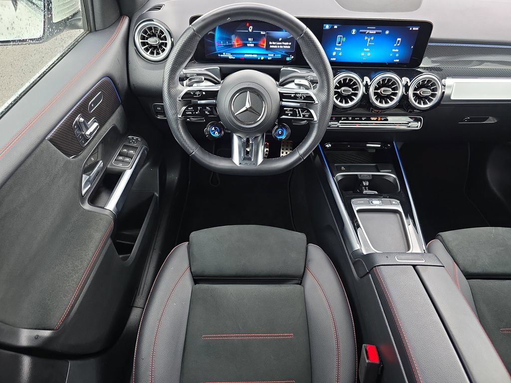 Used 2025 Mercedes-Benz GLB 35 AMG 4MATIC image 13