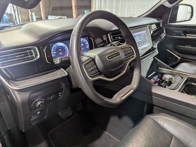 Certified 2022 Jeep Wagoneer Series II w/ Rear Seat Video Group 1 AWD/4WD image 11