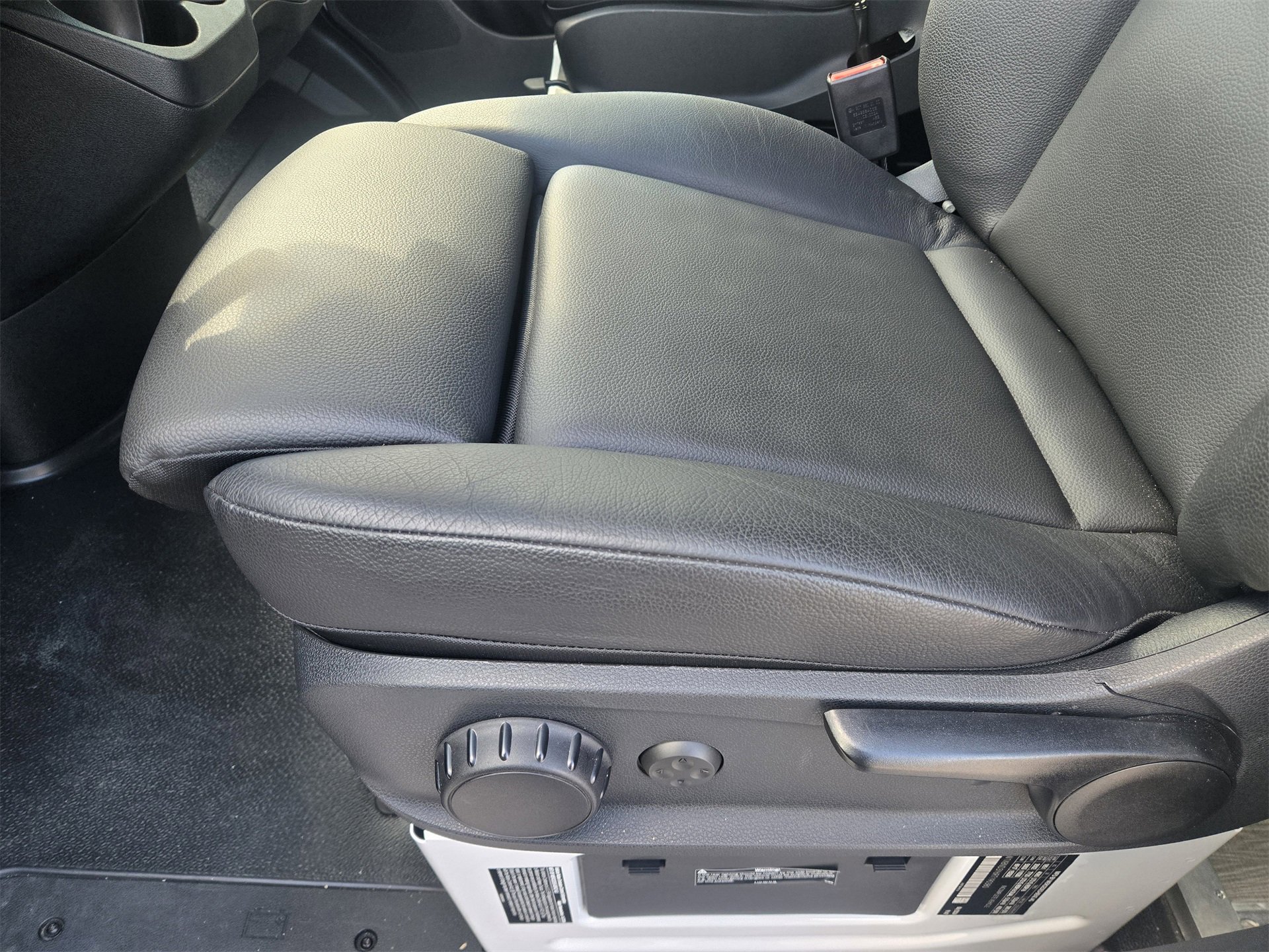 Used 2024 Mercedes-Benz Sprinter 3500 image 20