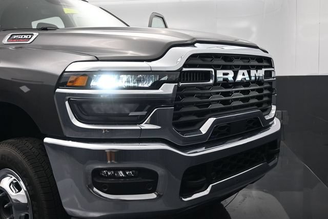 New 2026 RAM 3500 Tradesman AWD/4WD image 31