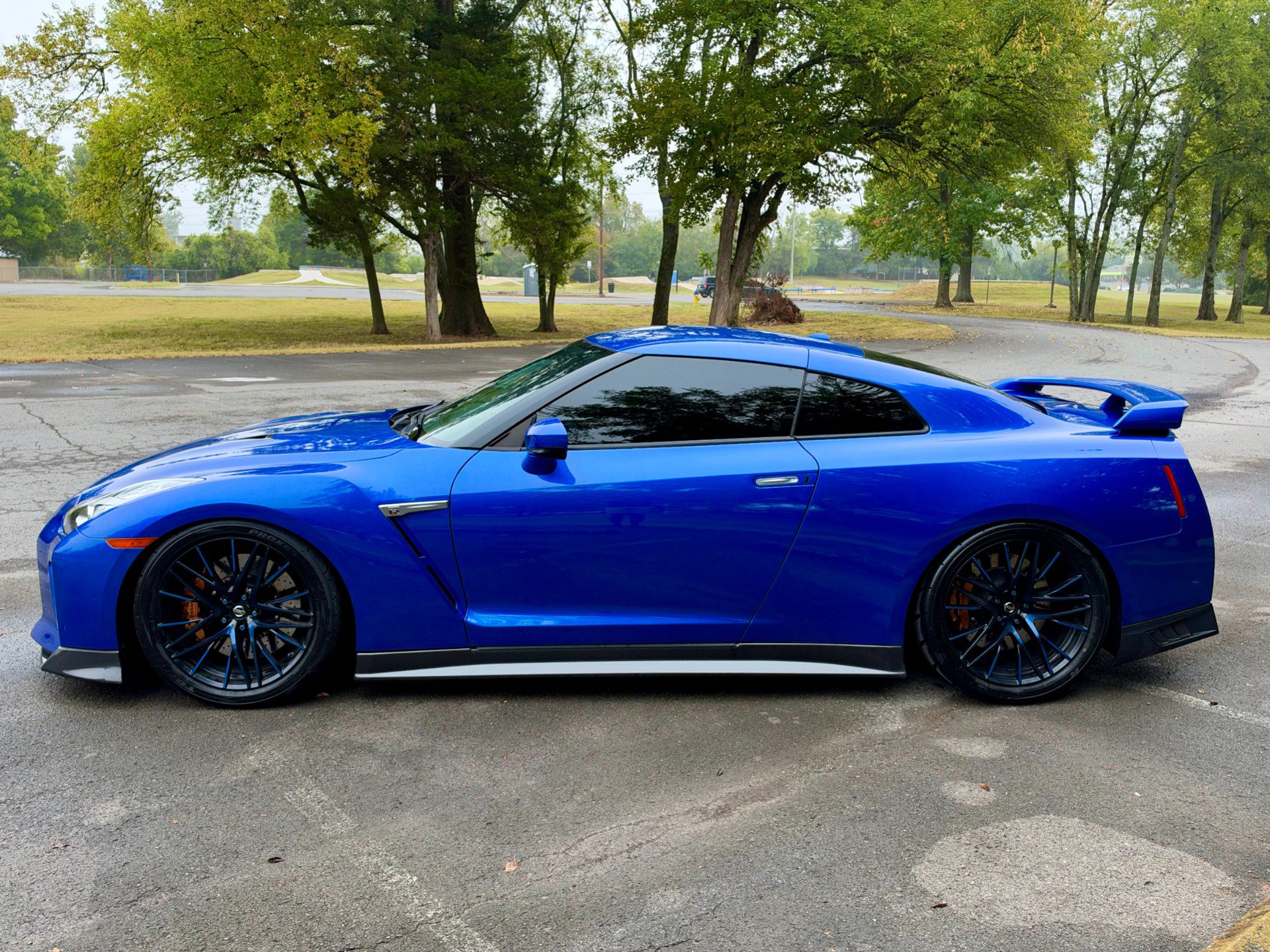 Used 2020 Nissan GT-R Premium AWD/4WD image 8