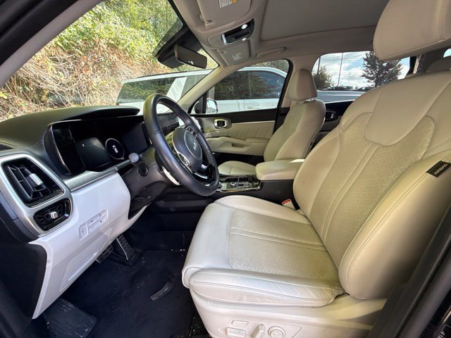 Used 2022 Kia Sorento SX Prestige w/ Panoramic Sunroof Package AWD/4WD image 15