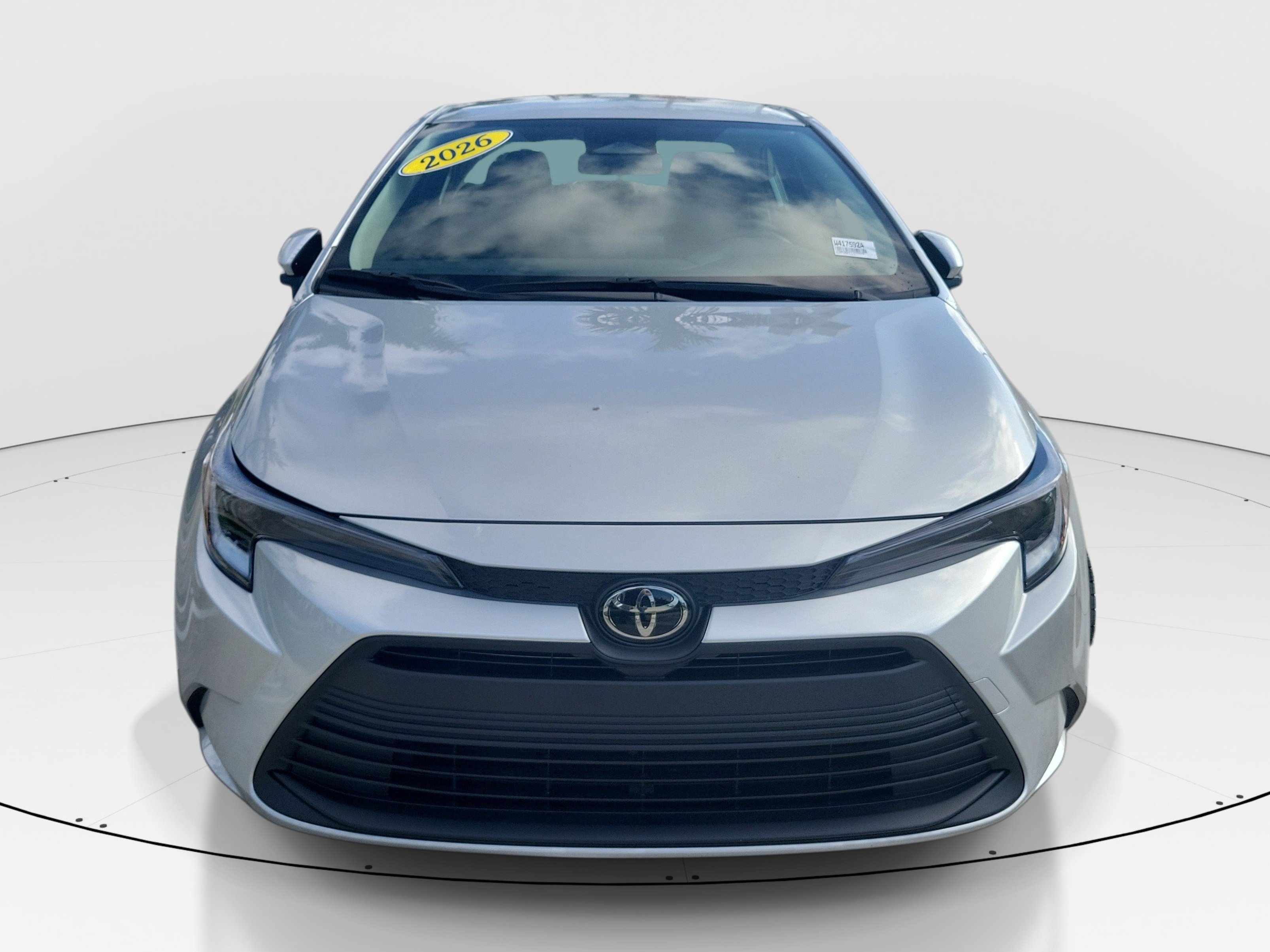Used 2026 Toyota Corolla LE FWD image 2