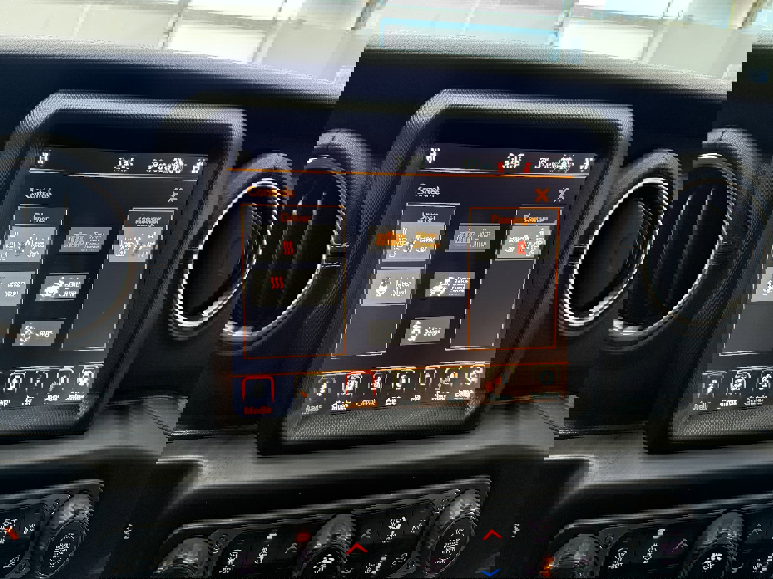 Used 2021 Jeep Wrangler Unlimited Sahara image 20