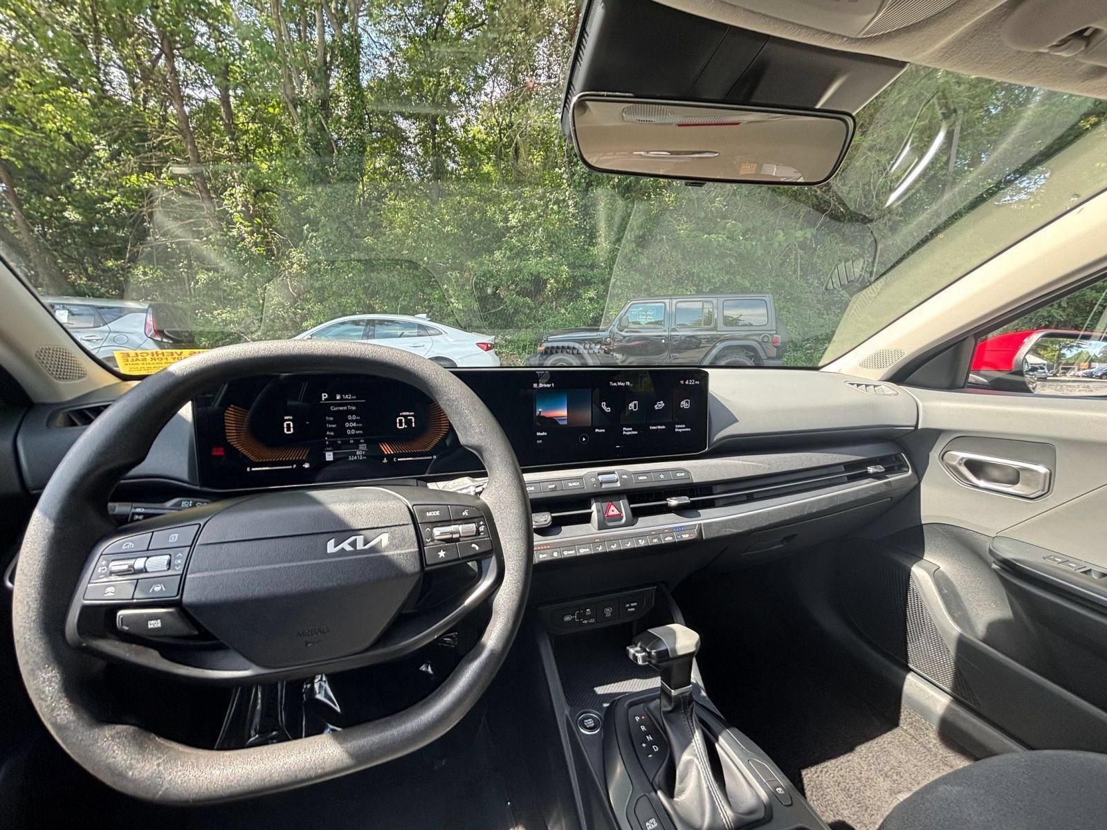 Used 2025 Kia K4 FWD image 33